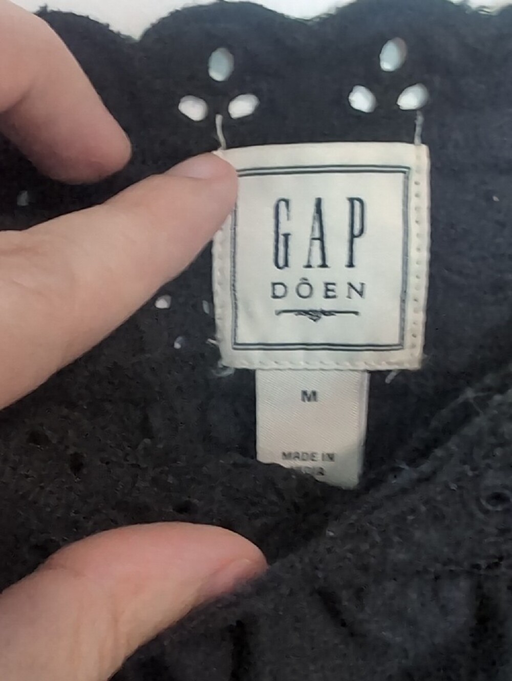 Black Eyelet Square-Neck Tank with Scalloped Straps - Picture 4 of 10